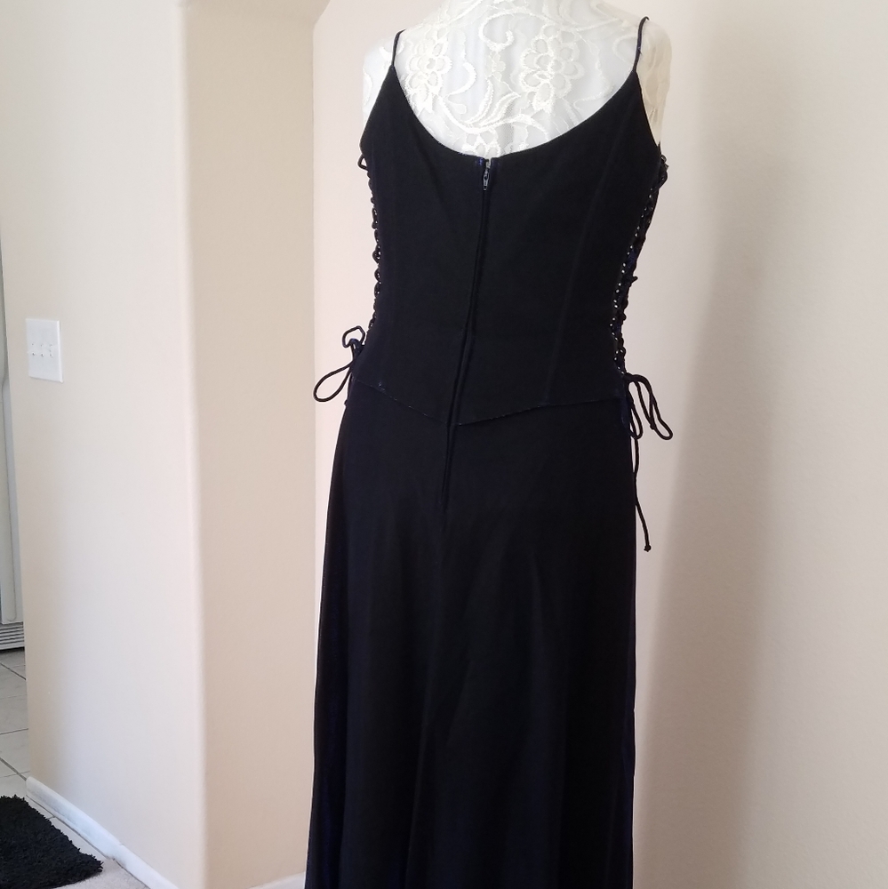 Dress - Picture 2 of 3